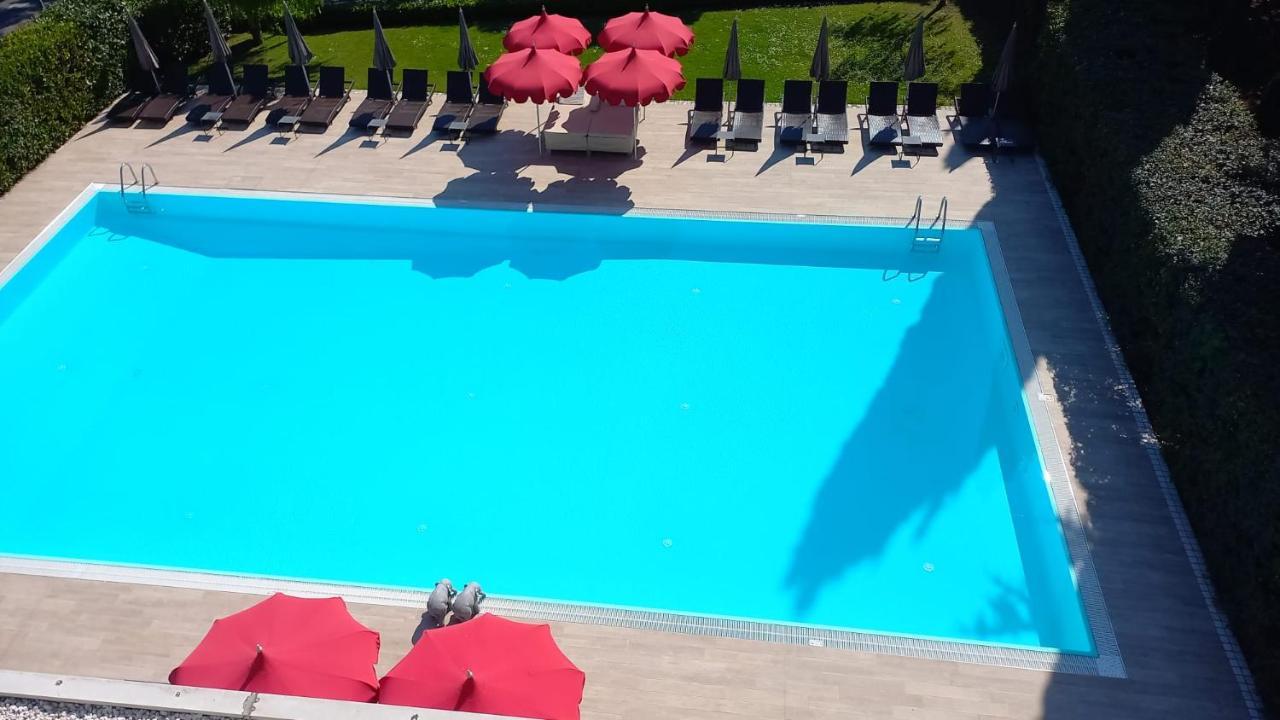 Residence Alexandra Stay 시르미오네 외부 사진