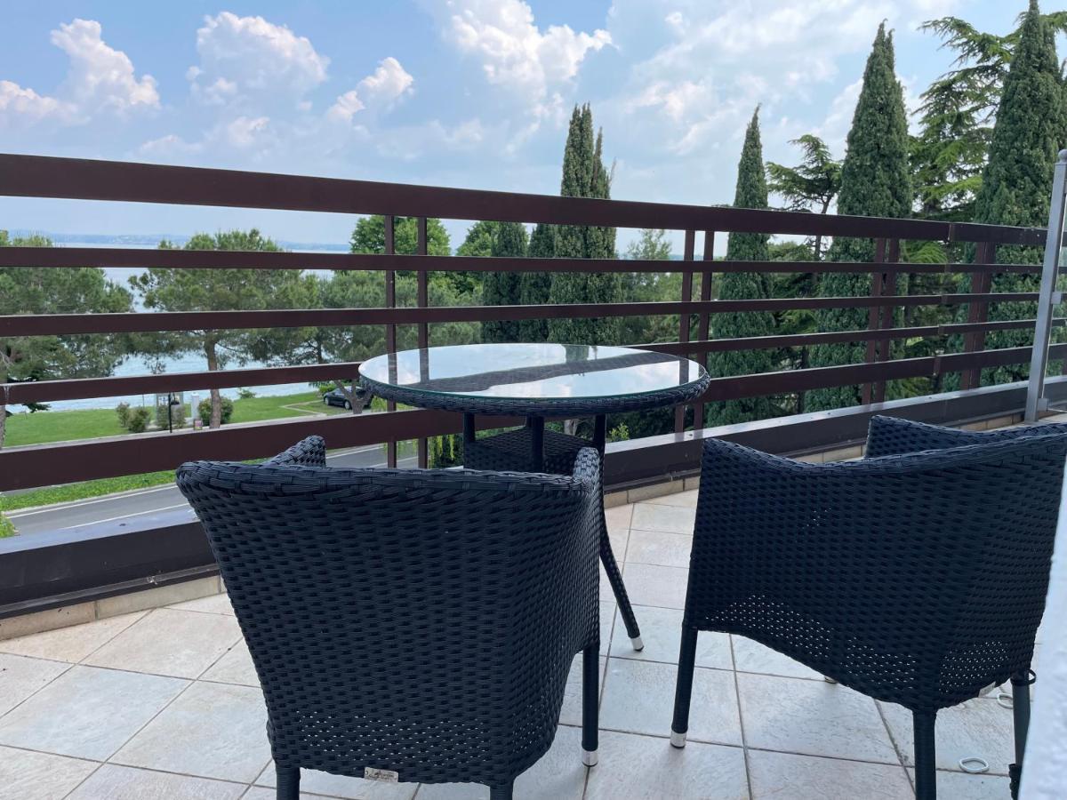 Residence Alexandra Stay 시르미오네 외부 사진