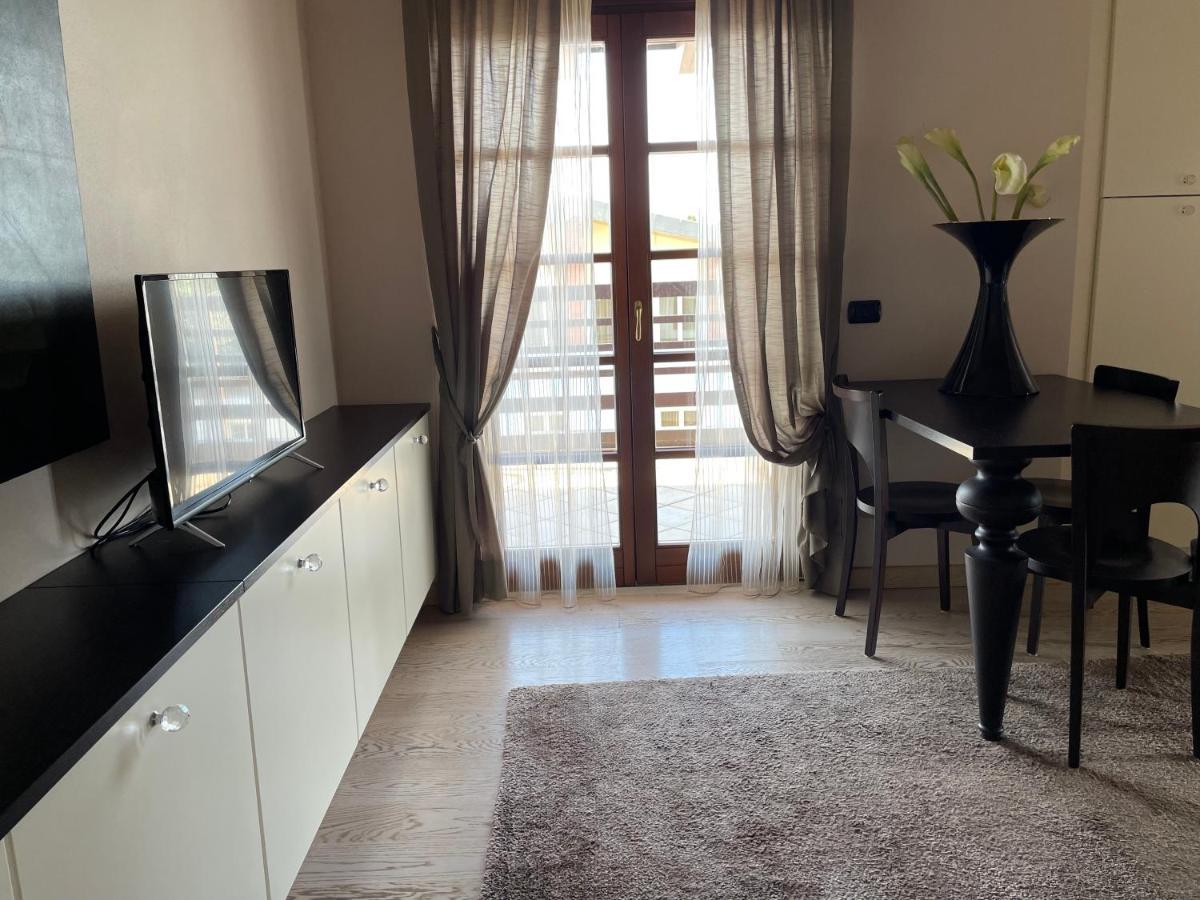 Residence Alexandra Stay 시르미오네 외부 사진