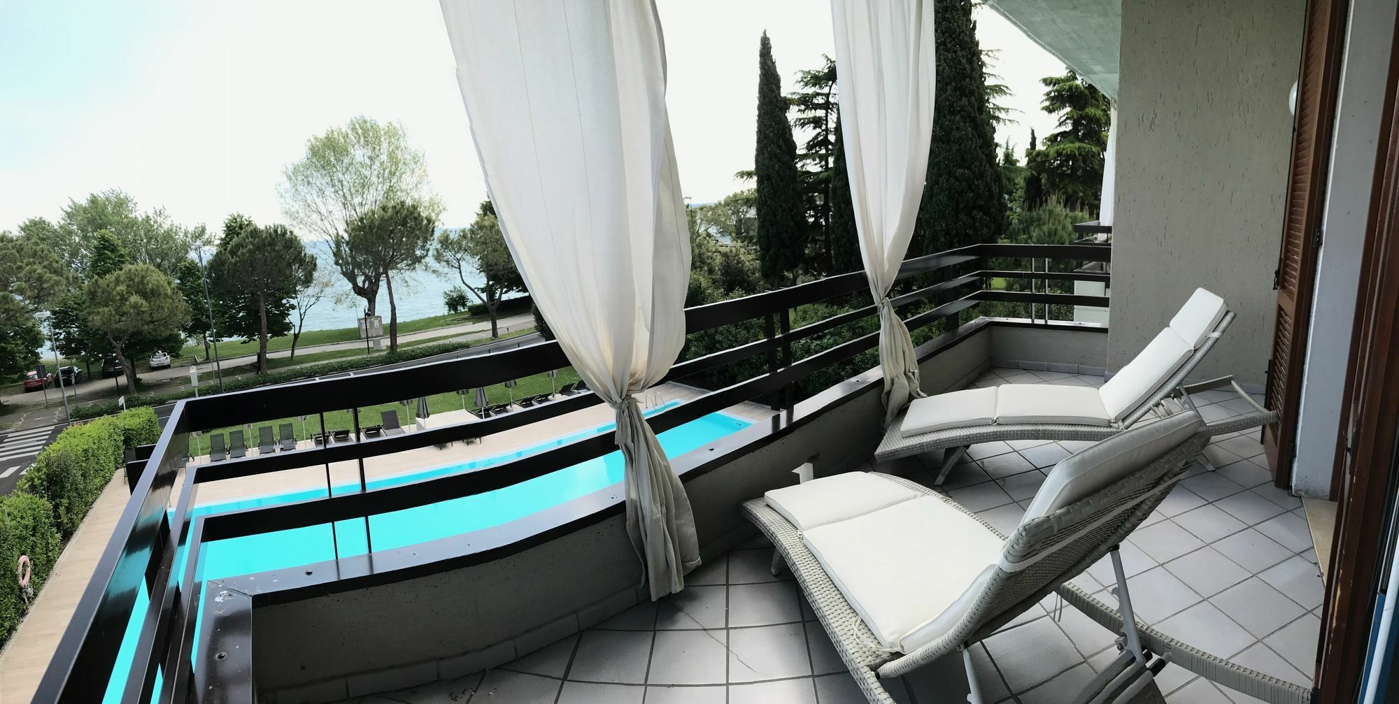 Residence Alexandra Stay 시르미오네 외부 사진